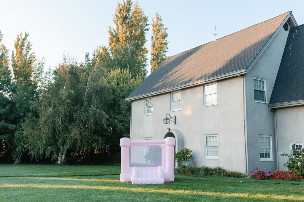 Mini Mila - Pastel Pink Bounce House