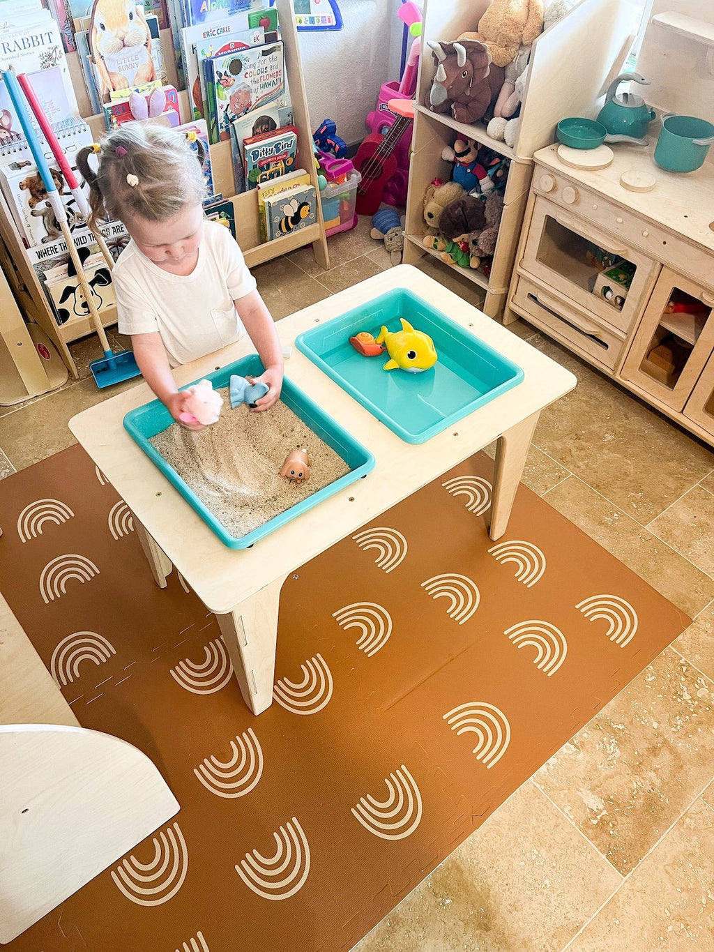 MADDIE- Sensory Table